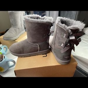 Too small. Barely worn